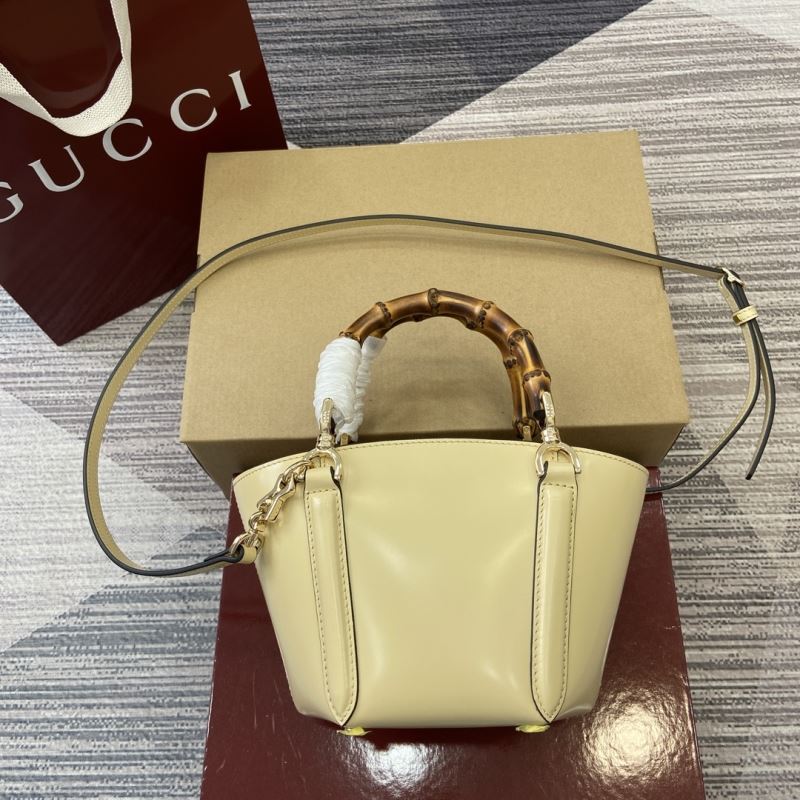 Gvc*1 tote bags